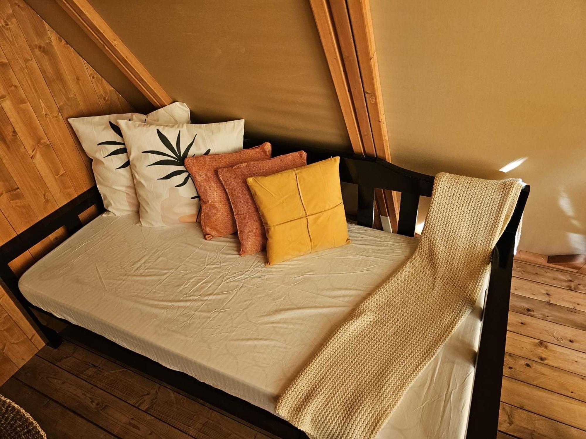 Aquamare Beach Camp Resort Siquijor Bagian luar foto